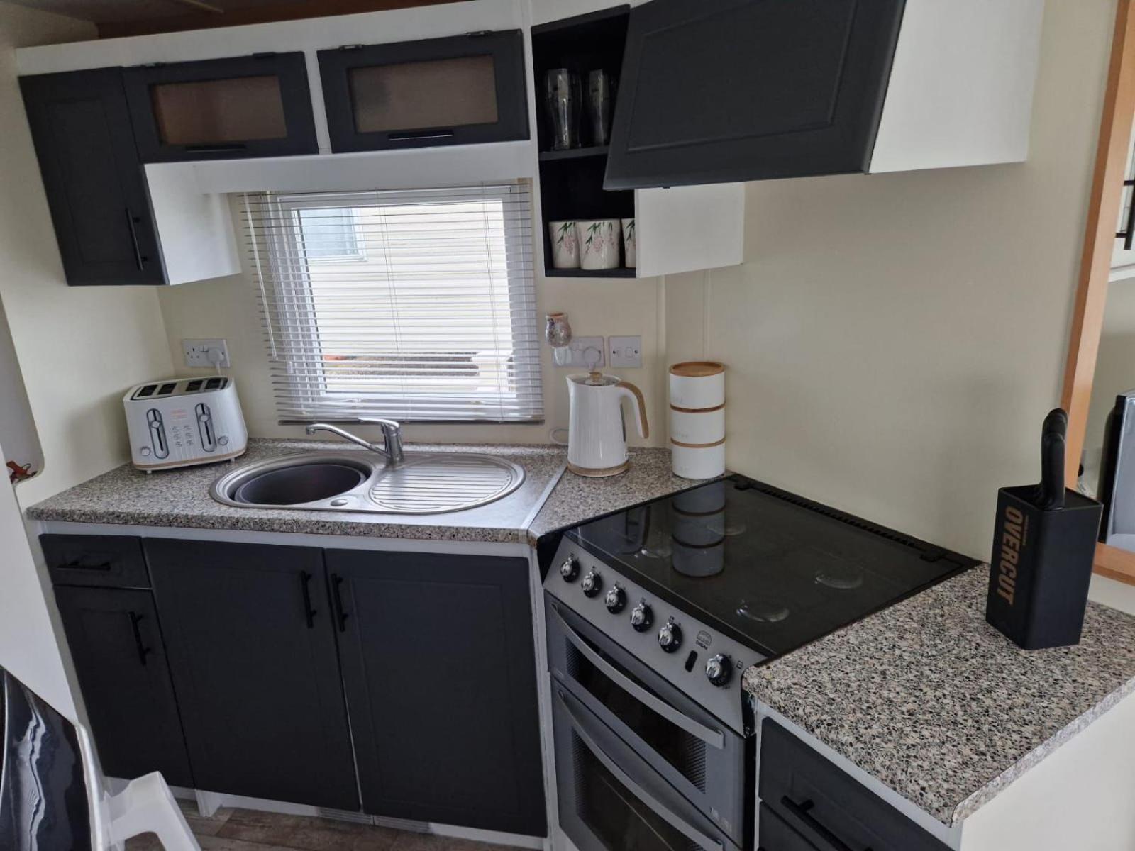 Browns Caravan Rentals, Ingoldmells 4 Berth Caravan Silver Beach Exterior foto
